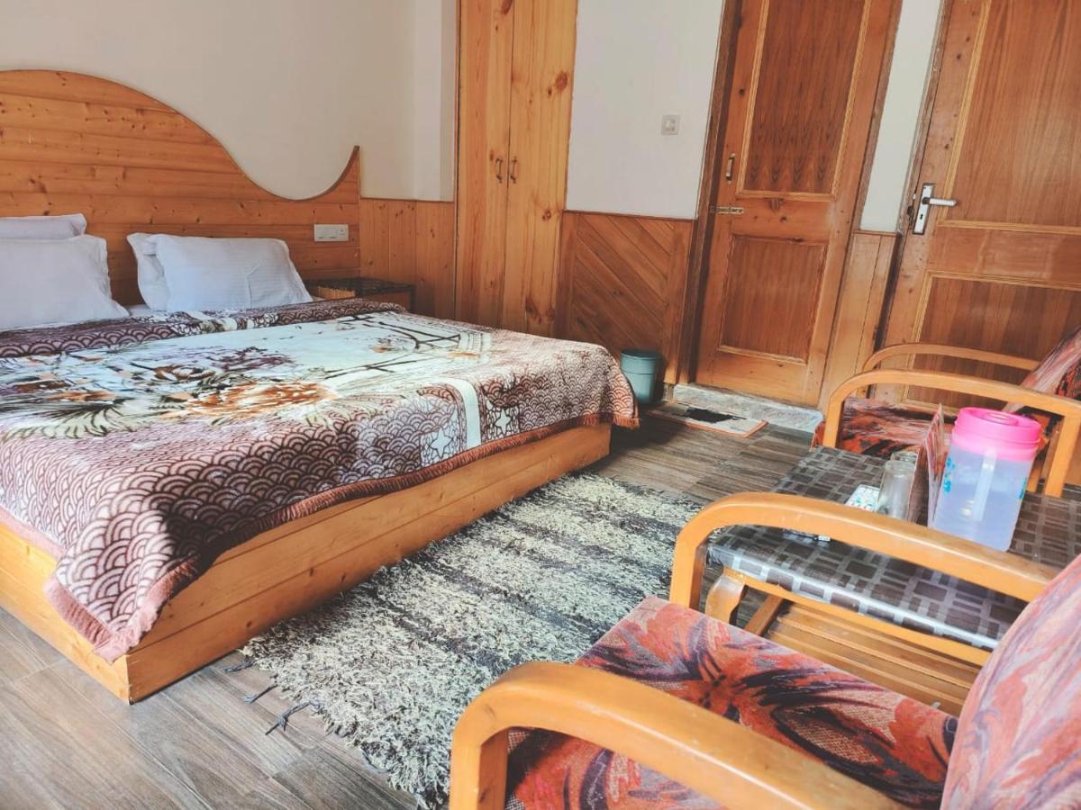Hotel Hadimba Regency ! Free 4 Wheeler Parking ! Mountain View Rooms ! Near Mall Road Manali Ngoại thất bức ảnh