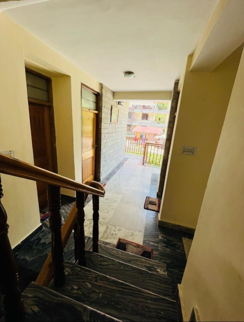 Hotel Hadimba Regency ! Free 4 Wheeler Parking ! Mountain View Rooms ! Near Mall Road Manali Ngoại thất bức ảnh