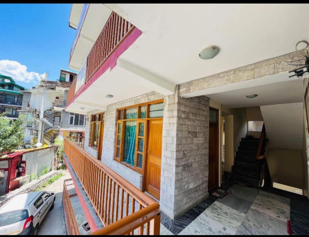 Hotel Hadimba Regency ! Free 4 Wheeler Parking ! Mountain View Rooms ! Near Mall Road Manali Ngoại thất bức ảnh